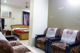Royal Mid Town Lodge