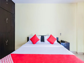 Royal Residential Lodge by OYO Rooms