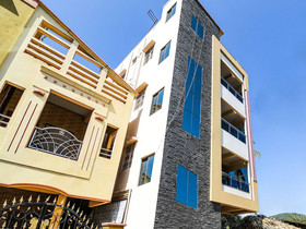 Royal Residential Lodge by OYO Rooms