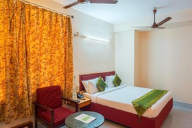 Treebo Saaket Residency