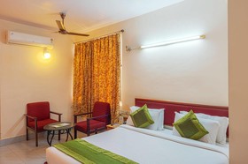 Treebo Saaket Residency