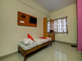 Savera Function Hall By OYO Rooms