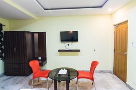 Shree Darshini Guest House by OYO Rooms