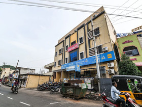 Sri Jaya Guesthouse By OYO Rooms