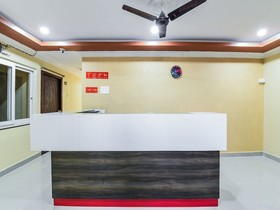Sri Jaya Guesthouse By OYO Rooms