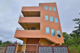 SRK Guesthouse By OYO Rooms