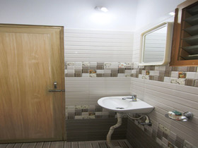 SRK Guesthouse By OYO Rooms