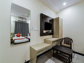 The Elite Inn By OYO Rooms
