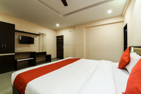 V- Comforts By OYO Rooms