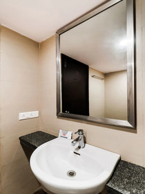 The Regency Hotel by OYO Rooms
