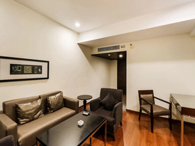 The Regency Hotel by OYO Rooms