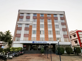 The Regency Hotel by OYO Rooms