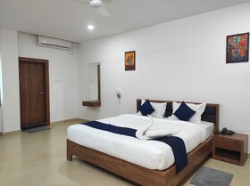 Hotel A G Palace