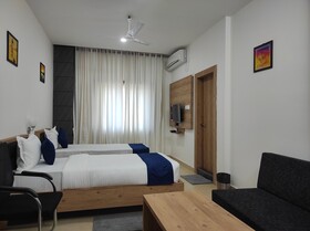Hotel A G Palace