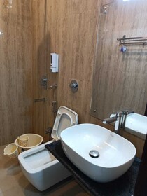 Kusum Hotel