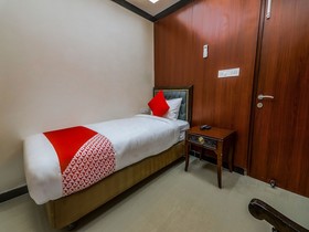 Airport Guest House by OYO Rooms
