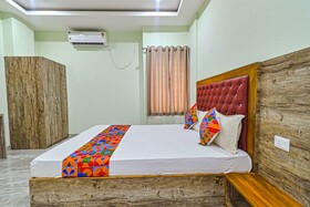 Fabexpress Siddhi Villa