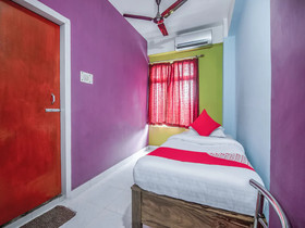 LG Towers By OYO Rooms