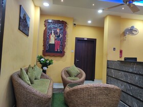 Sawkmie Hotel