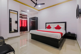Travellers Nest by OYO Rooms