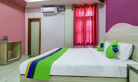 Treebo Trend Bora's Inn