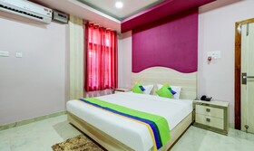 Treebo Trend Bora's Inn