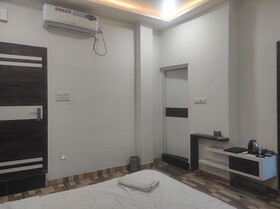 Hotel SG Hub Tower