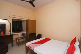 Hotel Vineet by OYO Rooms