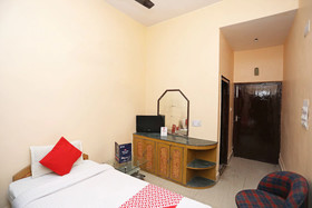 Hotel Vineet by OYO Rooms