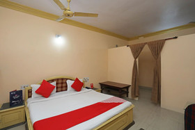 Hotel Vineet by OYO Rooms