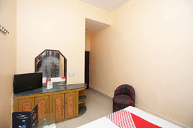 Hotel Vineet by OYO Rooms