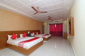 OYO 16395 Hotel G K Palace