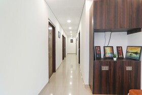 Fabexpress Elite Inn