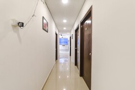 Fabexpress Elite Inn