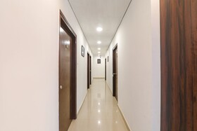 Fabexpress Elite Inn