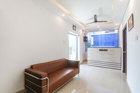 Fabexpress Elite Inn