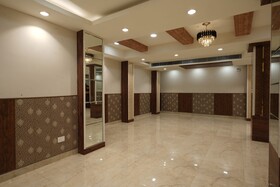 The Golden Crown Hotel Banquet & Cafe