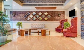 The Golden Crown Hotel Banquet & Cafe