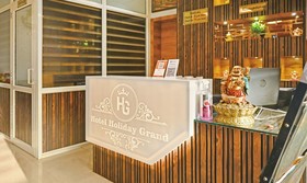 FabHotel Holiday Grand