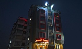 FabHotel Holiday Grand