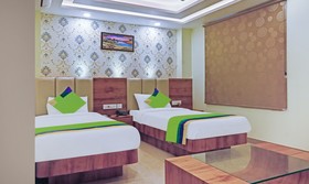 FabHotel Holiday Grand