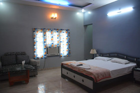 Hotel Naveen Residency