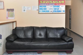 Hotel Leo Inn by OYO Rooms