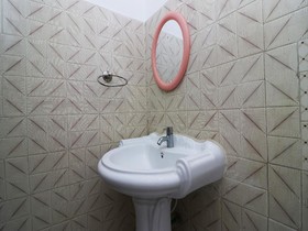 Hotel Raj by OYO Rooms