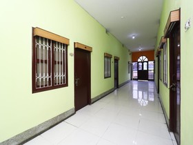 Hotel Raj by OYO Rooms