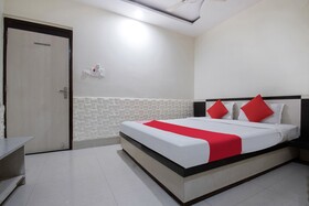 Hotel Aarav Plaza by OYO Rooms