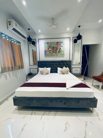 Hotel Kailash Tower