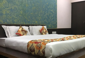 Hotel Minakshi International