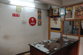 Baseraz by OYO Rooms