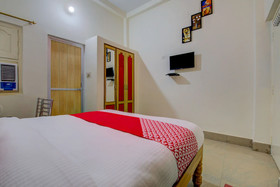 Hotel Aniket